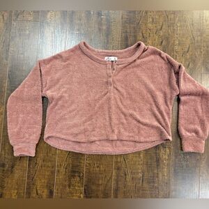 Hollister Women's Medium Fuzzy Cropped Henley Sweater Dusty‎ Rose
